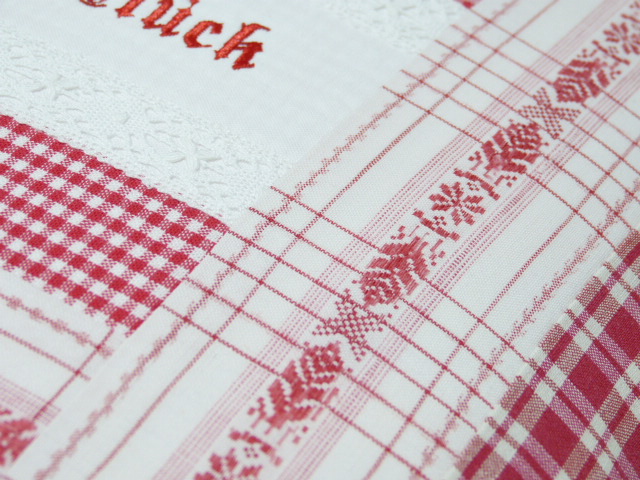 Kissen Spruch  Viel Glück  rot karierte Baumwolle verschiedene Muster feine Klöppelspitze 40x40