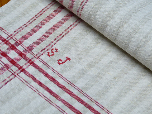 Antikes Handtuch Leinen schmale beige Streifen Rote Streifen an den Rändern Mono SJ 47x119 cm