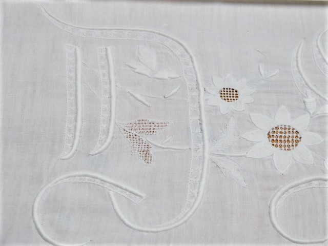 Überhandtuch feinstes Leinen Weißstickerei 20 cm DS Mono Hohlsaum Randspitze 64 x140