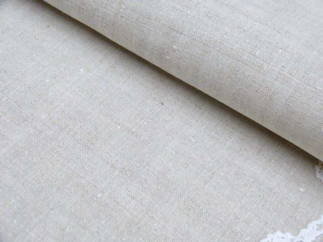 Langer breiter hellbeiger Leinentischläufer handgewebt weiße Klöppelspitze Längsseiten 50x150 cm